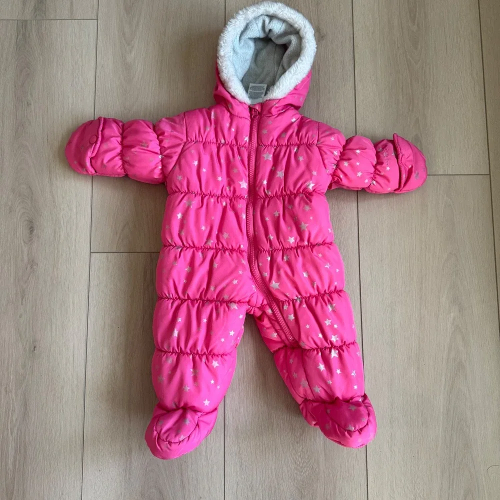 Carters 3-6 Months Pink Snowsuit Puffer Footed Star Print Hooded Warm‎ Winter